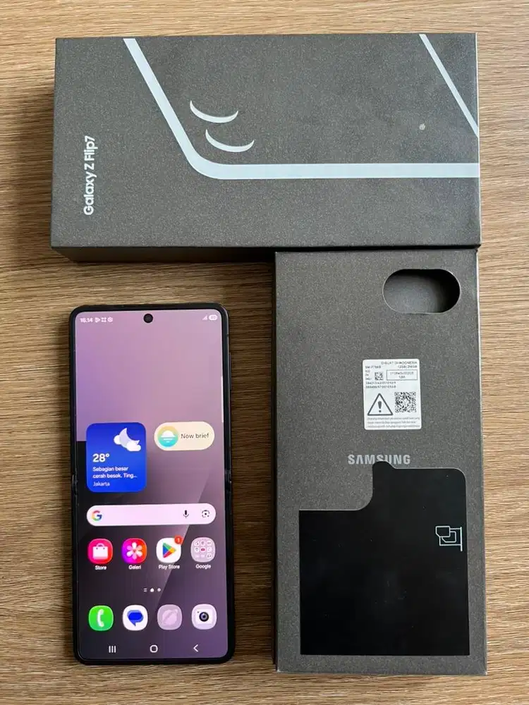 Samsung Z flip 7 12/256gb SEIN