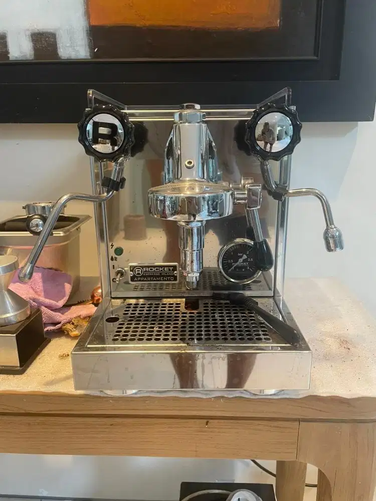 Mesin Espresso dan Grinder