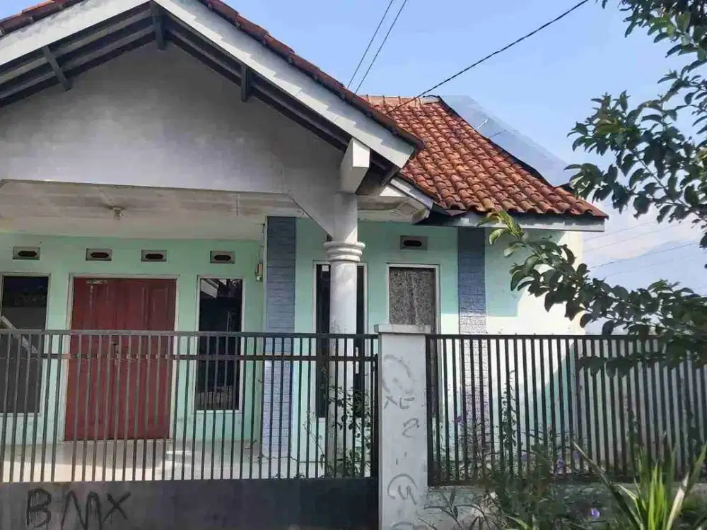 Rumah siao huni lembah hijau panorama jatinangor