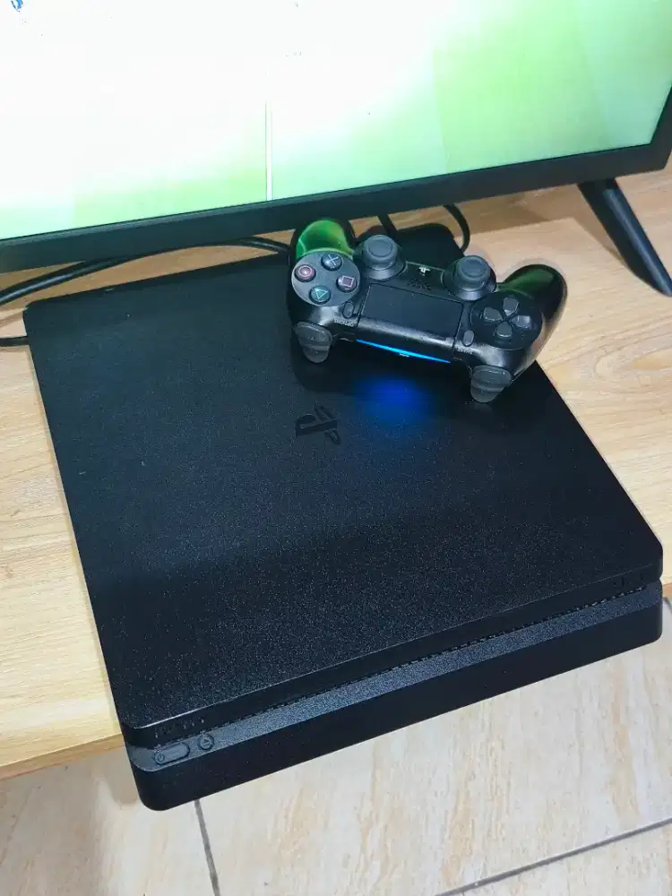 PS4 SLIM 500GB ORIGINAL