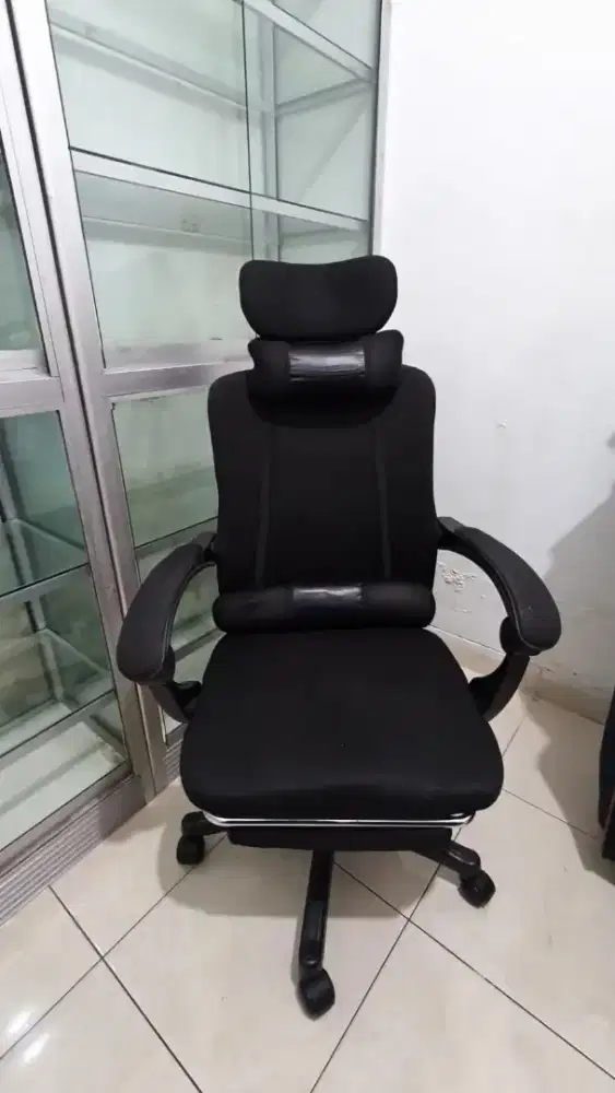 Kursi Kantor Hidrolik Putar +sandaran kepala + tatakan kaki