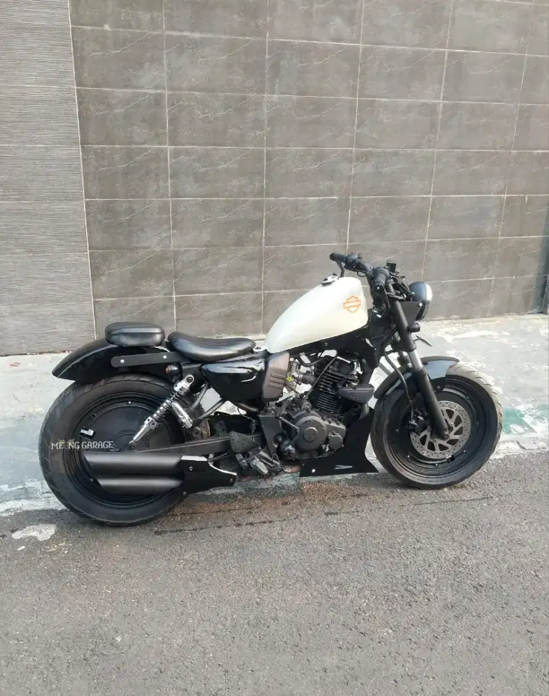 Yamaha byson custom bobber sportster