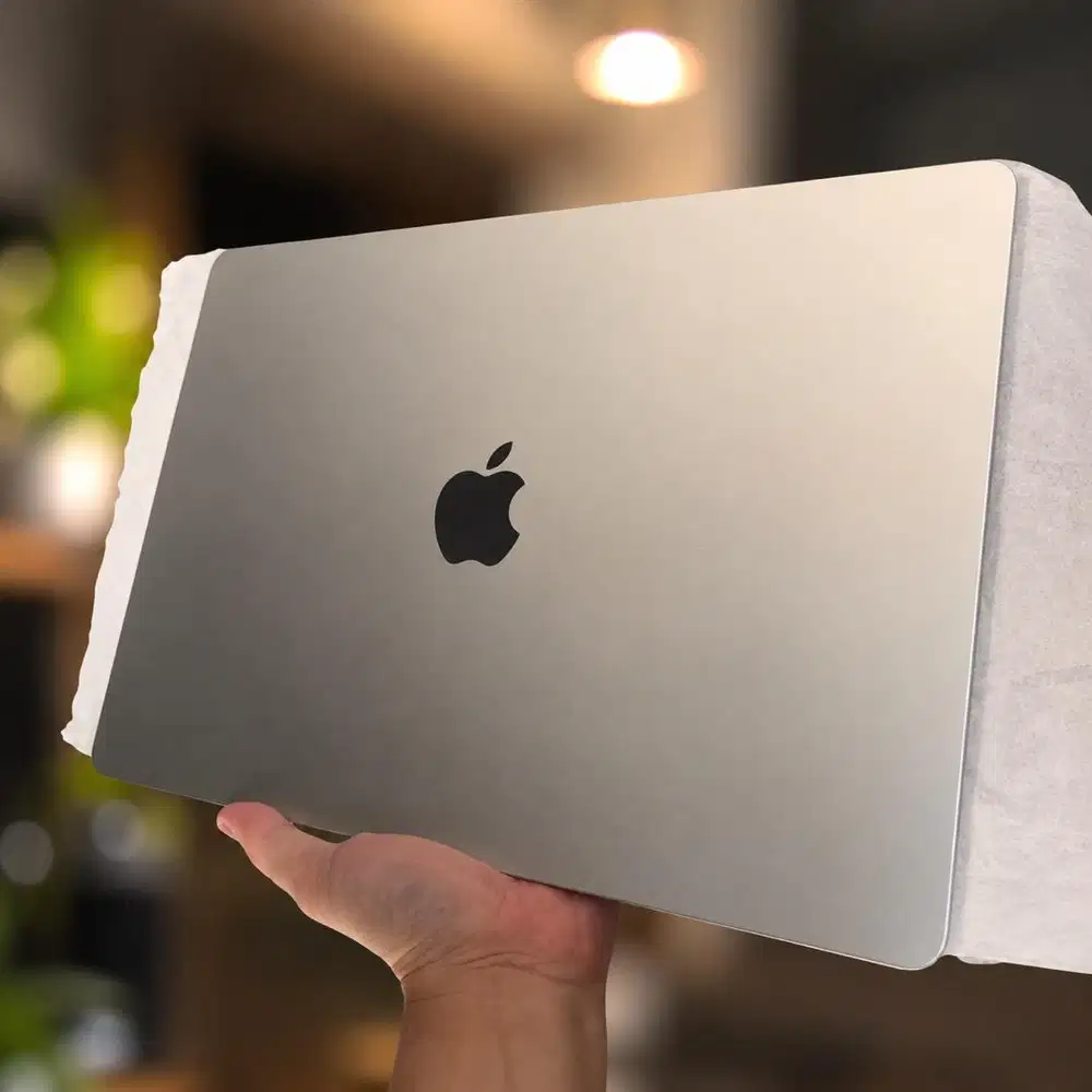 Macbook Pro 16 inch Silver 2020 Mempesona