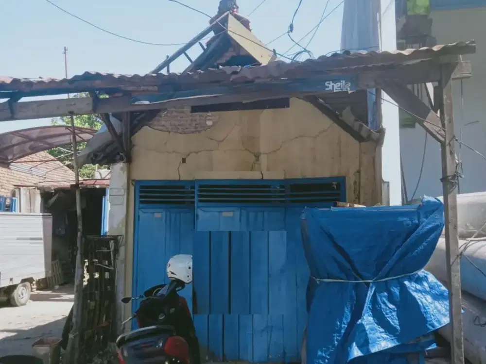 Dijual Rumah SHM di Jalan Raya Demak Surabaya