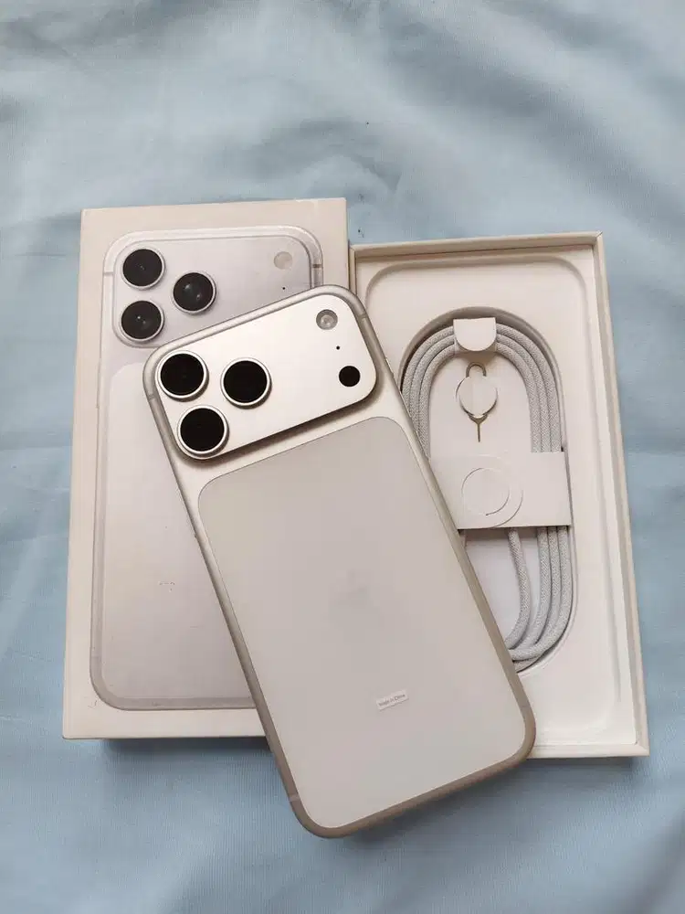 iphone 17 promax 256gb iBox