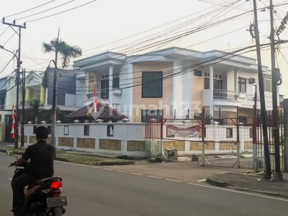 DI JUAL RUMAH HOEK SIAP HUNI DI CITRA 1 *0049-JAH