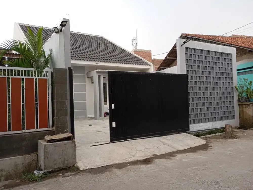 Rumah Lengkap Fasilitas  di Permata Kopo 1 – Ada Taman Luas + Water Heater + Toren 1050L