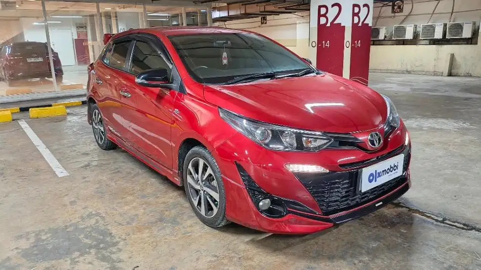 DP MURAH Toyota Yaris 1.5 S Bensin-AT 2018 Merah CVOGB