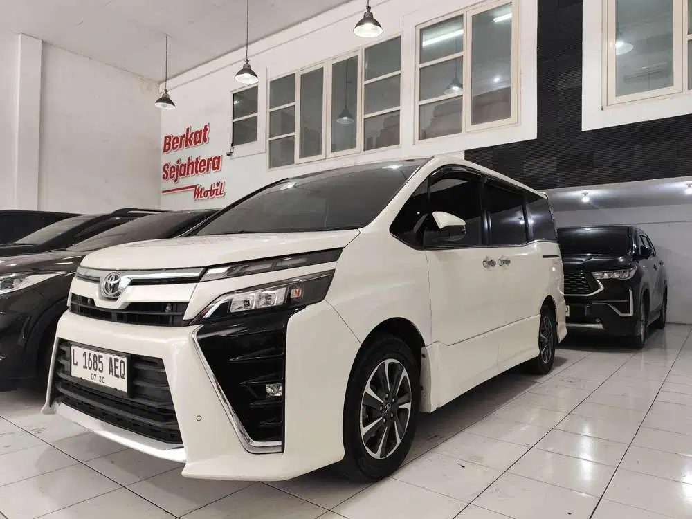 Toyota Voxy 2017 Bensin