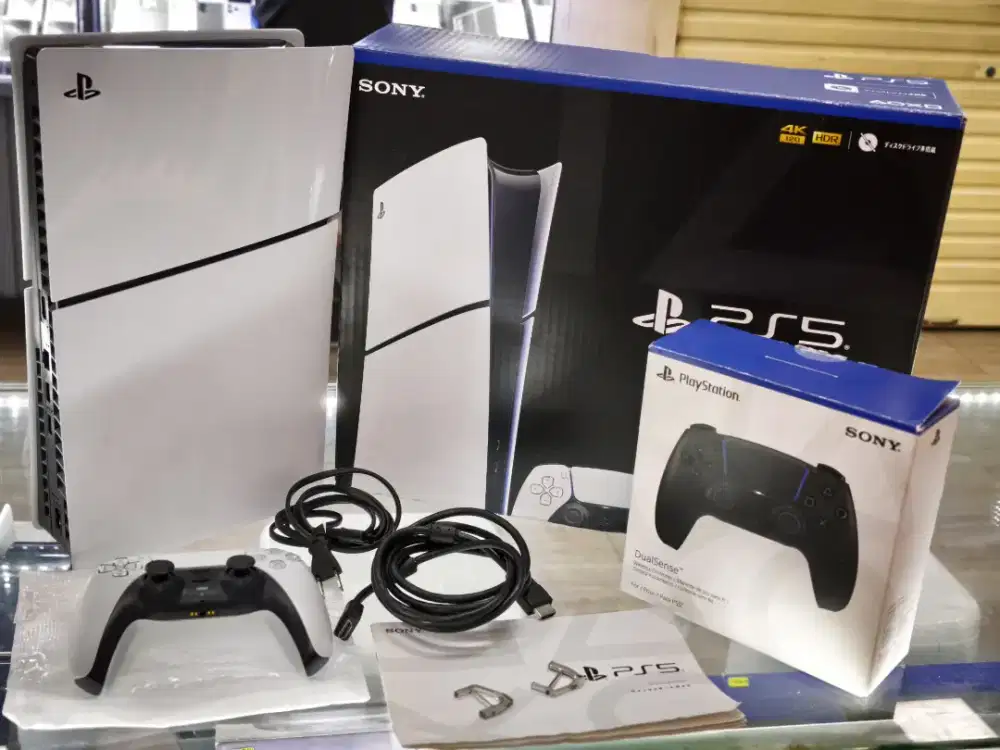 PS5 SLIM DIGITAL 1TB 2 Stik