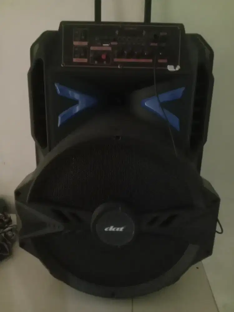 Speaker aktif bluetooth 18 inch(bekas).