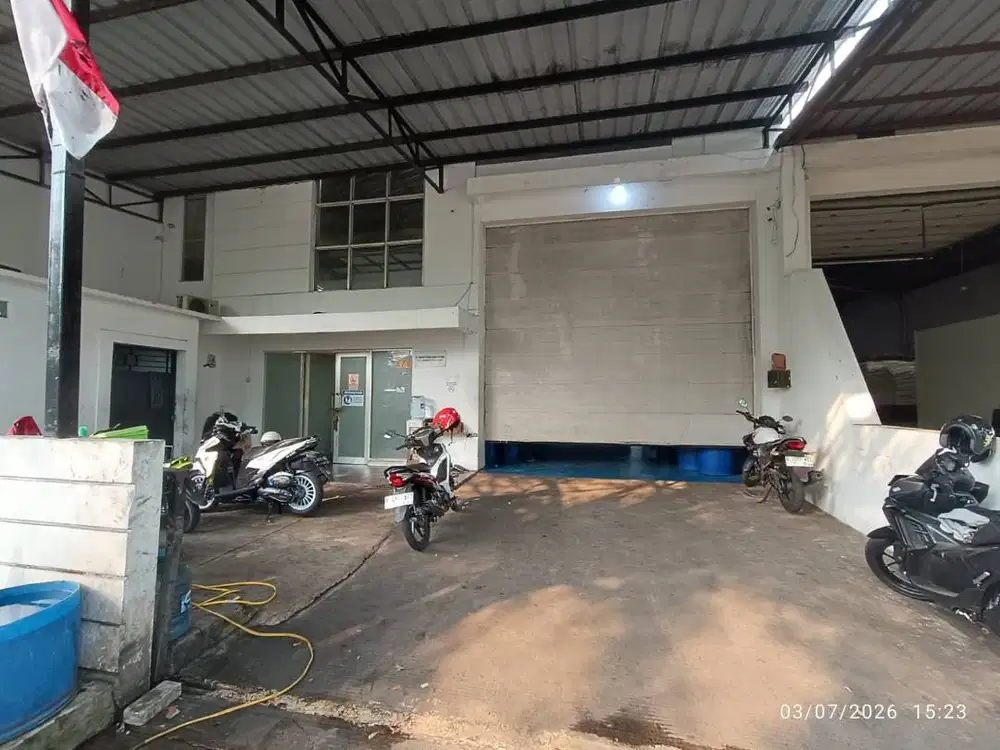 DICARI MONTIR TRUK BERPENGALAMAN