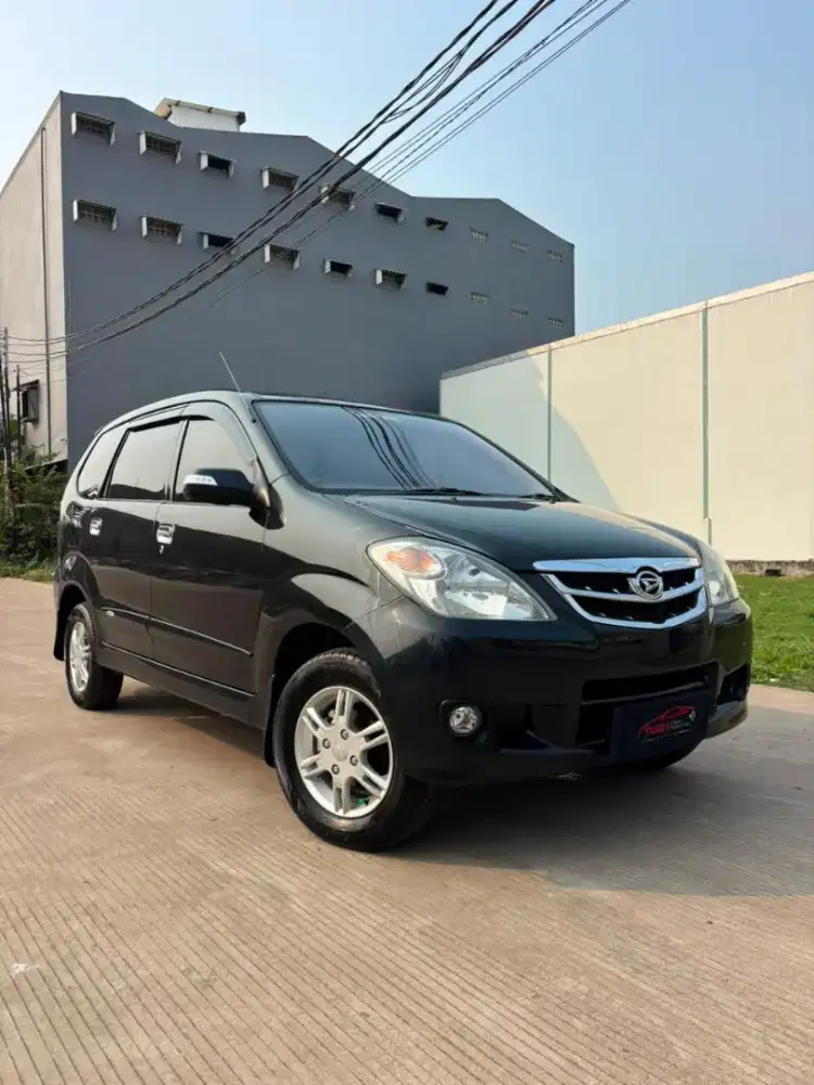 Daihatsu Xenia Xi deluxe manual 2011 bekas murah