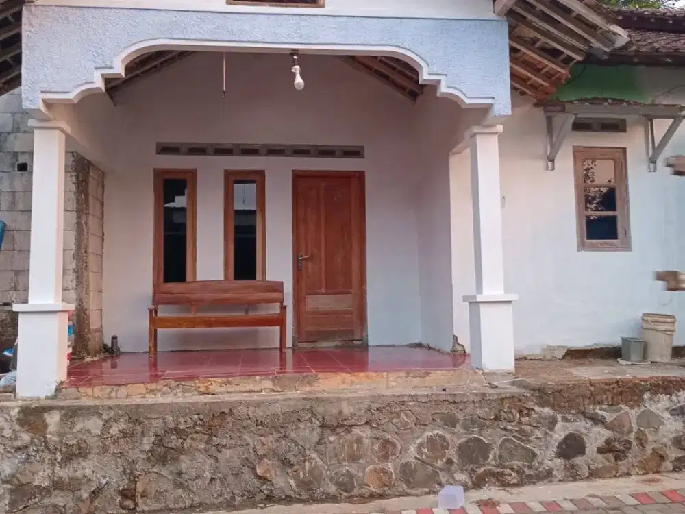 Dijual Rumah Murah di Pakintelan Dekat Kampus Unnes Cuma 330jt Posisi Hook Bebas Banjir