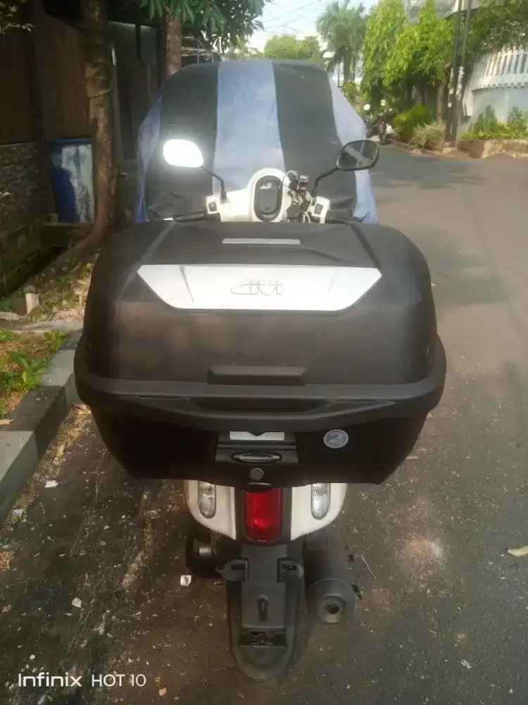 BoX GIVI E 43 hitam mulus
