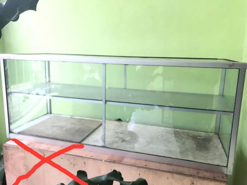 Etalase Makanan (Etalase Nya Saja Tanpa Meja)
