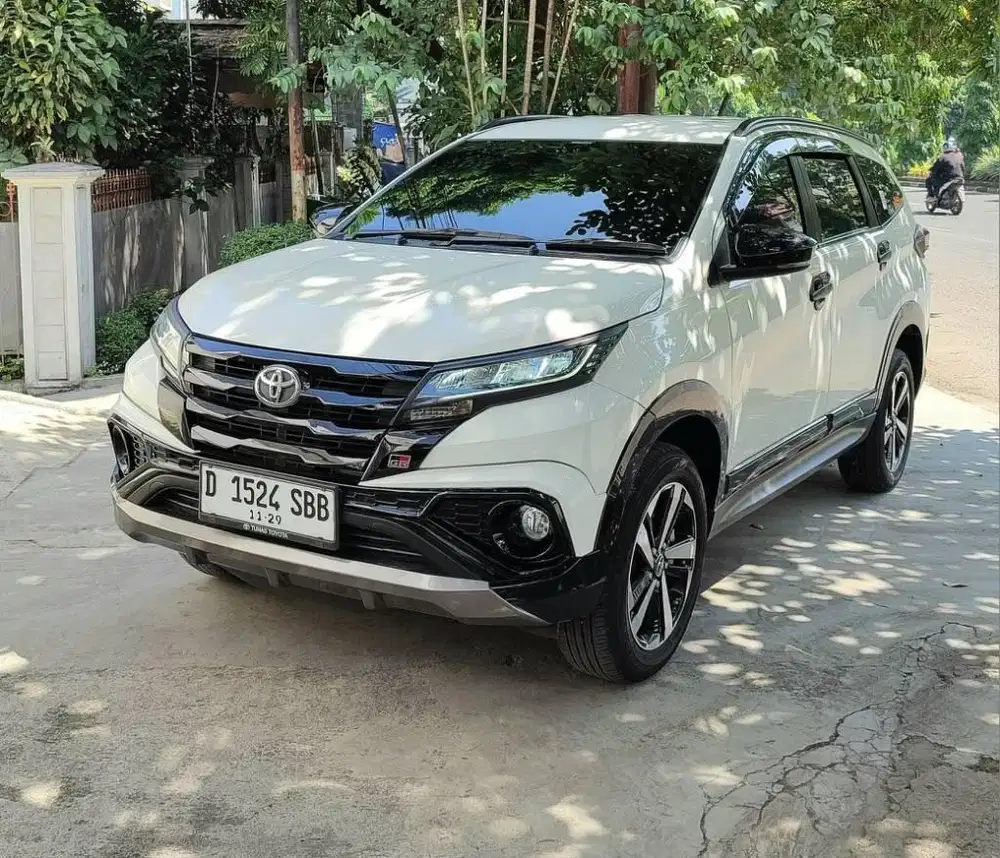 New RUSH S GR SPORT 1.5 AT 2024 LowKM 13rb RECORD TOYOTA BANDUNG