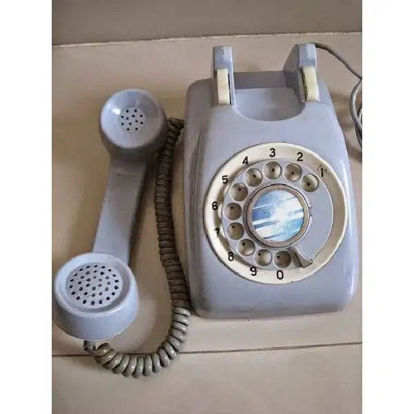 2 biji kembar Vintage Blue sky Telephone bakelite dari era Japan 70'an