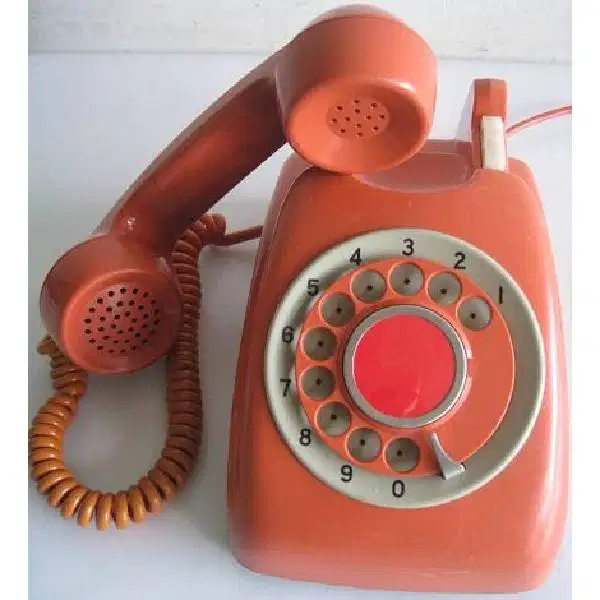 Old Vintage Orange / Jingga Telephone bakelite dari era 70'an Japan