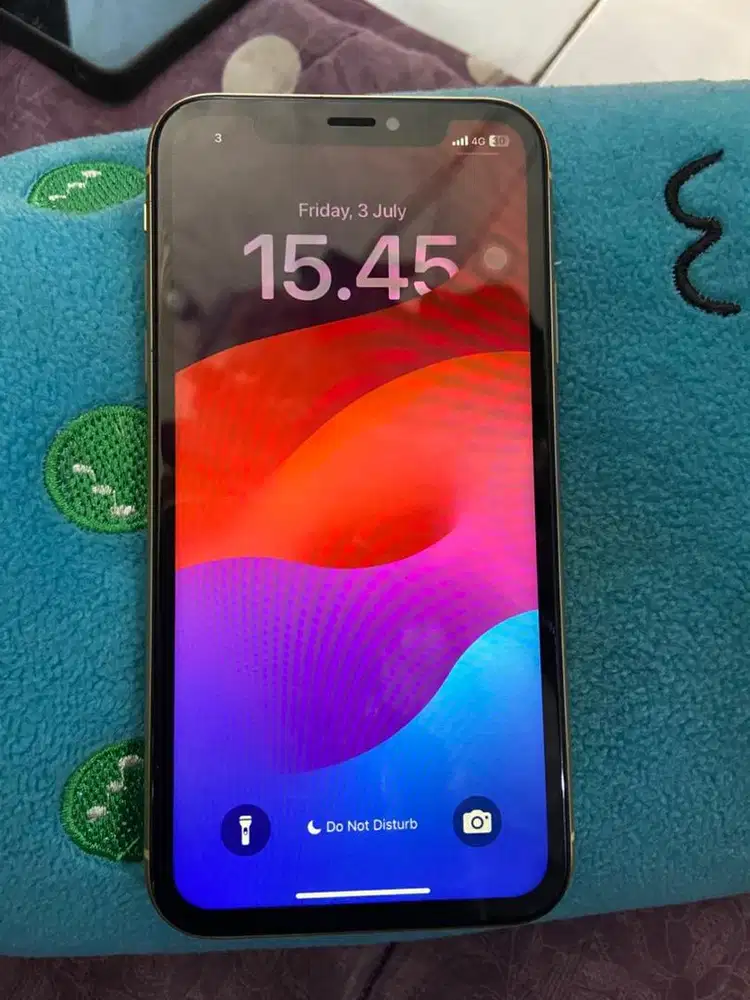 iPhone XR Yellow 64GB No minus pemakaian cewek