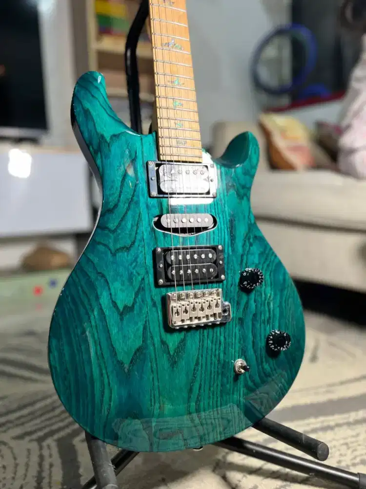 PRS SE Swamp Ash Special Irish Blue