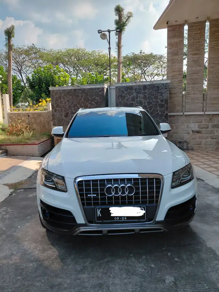 JUAL MOBIL AUDI Q5