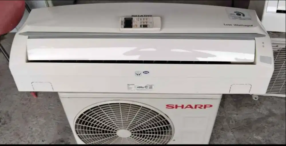 Jual ac Sharp r 32 lowat 1/2pk 360watt kondisi 95% ori semua