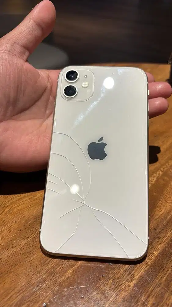 JUAL BU IPHONE 11 64gb