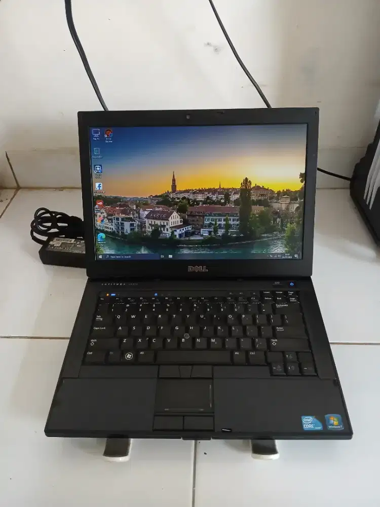 Laptop Dell Latitude E6410 ,Intel Core i5 ,Windows 10,Keyboard Balight