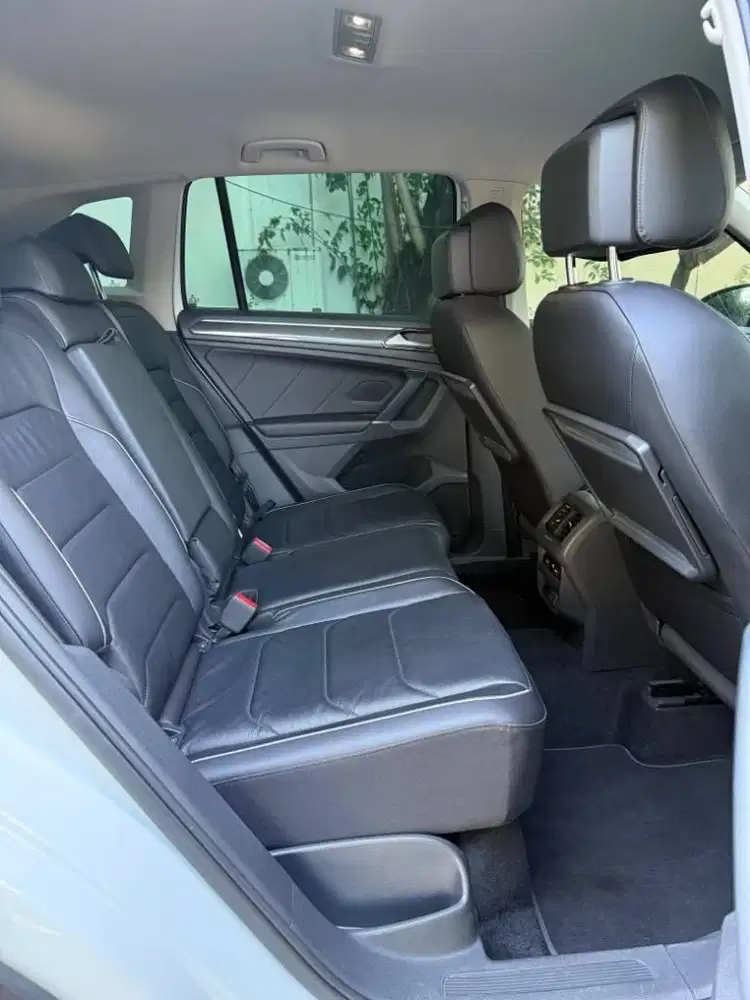 Toyota Kijang Innova 2.4 V Diesel A/T 2018 Full record Dealer