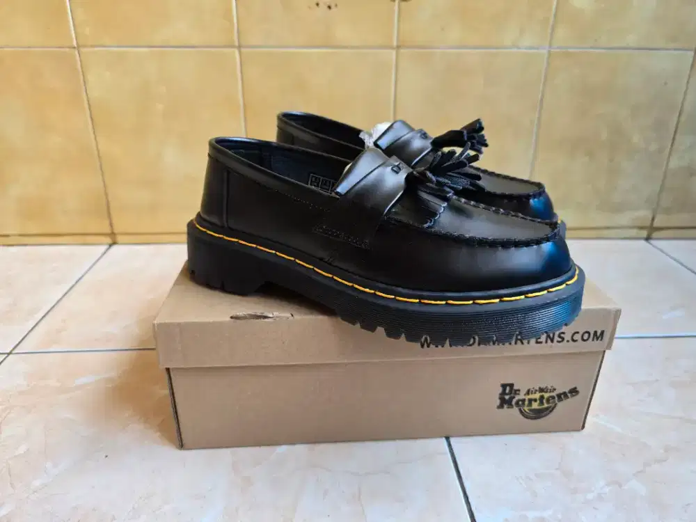 Sepatu Loafers Dr Martens DocMart Mulus Mewah Murah BU