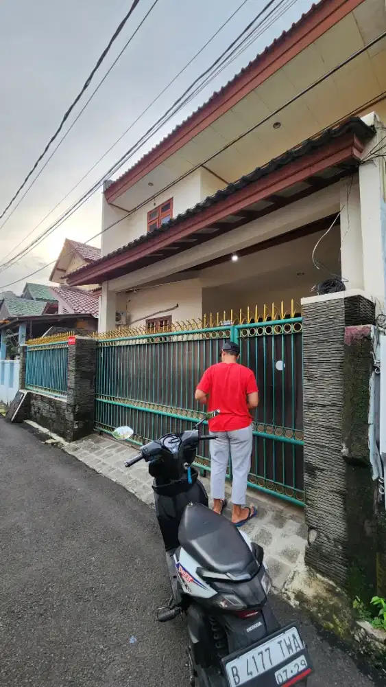 Rumah disewakan di rawamangun