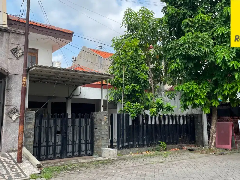 Dijual Rumah di Jalan Dukuh Kupang Surabaya