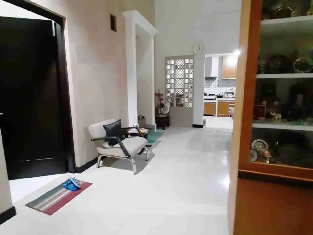 Rumah apik Antapani