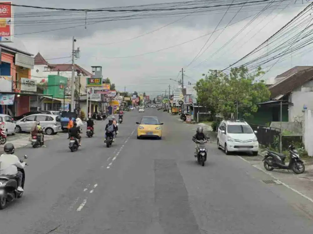 JUAL LAHAN JALAN RAYA TAJEM MAGUWOHARJO