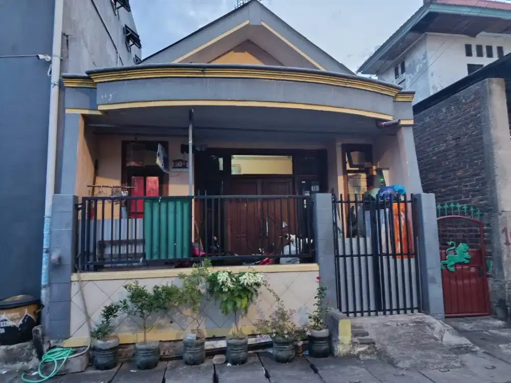Jual Cepat Rumah di Manukan, Surabaya lokasi strategis
