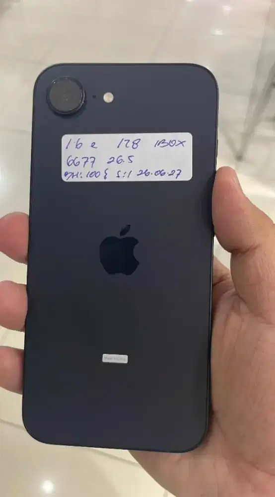 Iphone 16e 128 GB Resmi Ibox Seminggu pakai