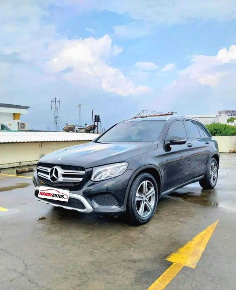 Mercedes Benz GLC250 2017 Automatic Hitam Metalik