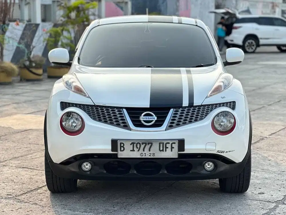 Juke RX Red Interior 2012 At Km 69Rban Record Nissan