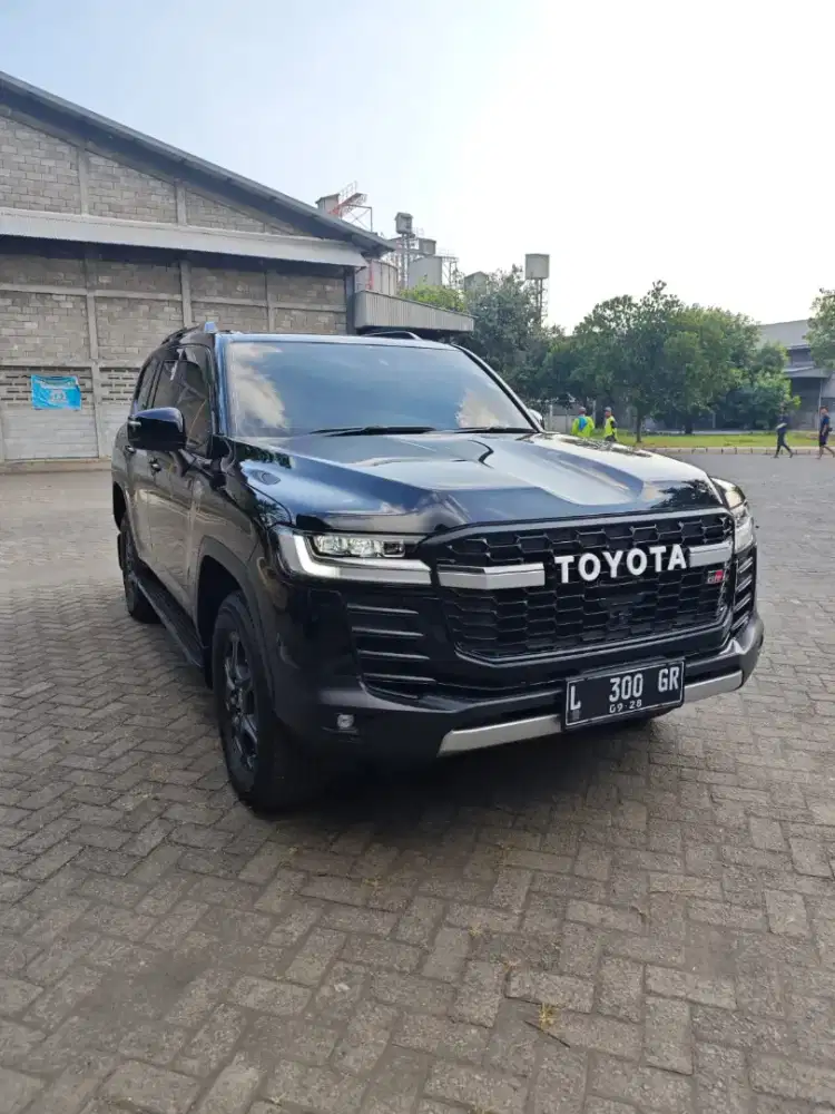 Toyota Landcruiser 300 GR Sport