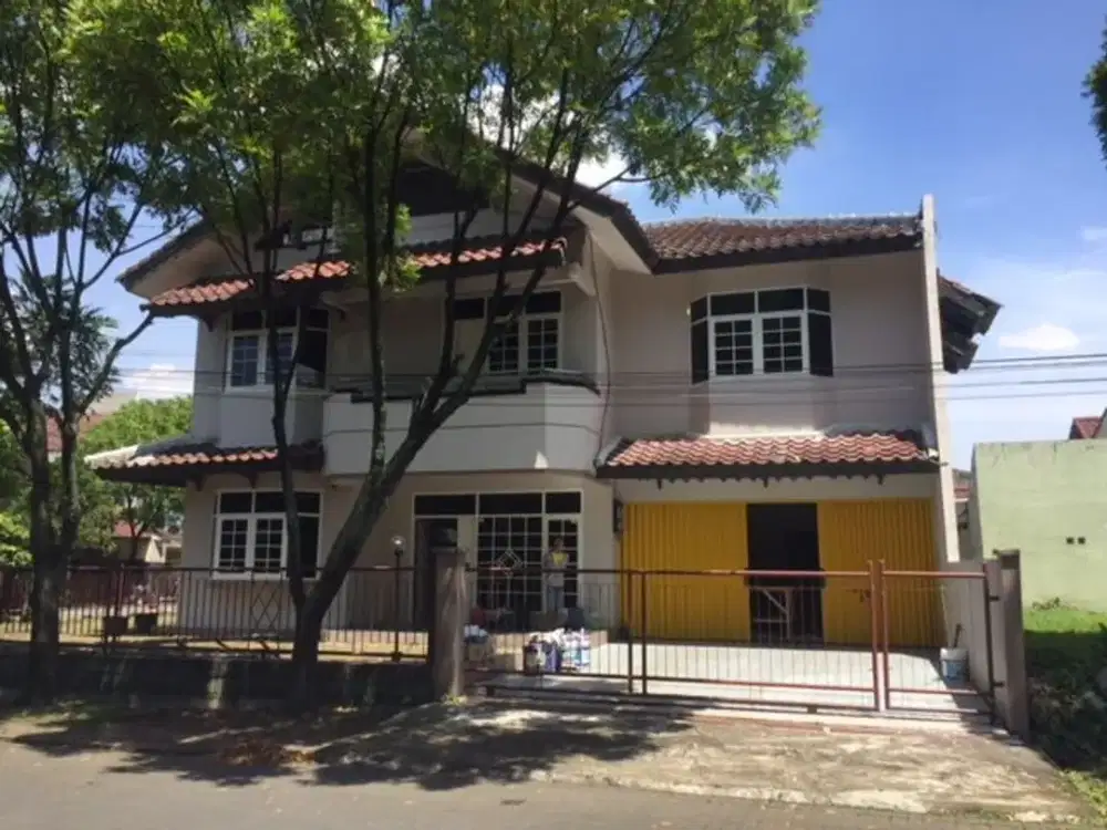 Rumah Luas Multifungsi di Batununggal! Ada Aula, Office 20 Orang & Gudang”
