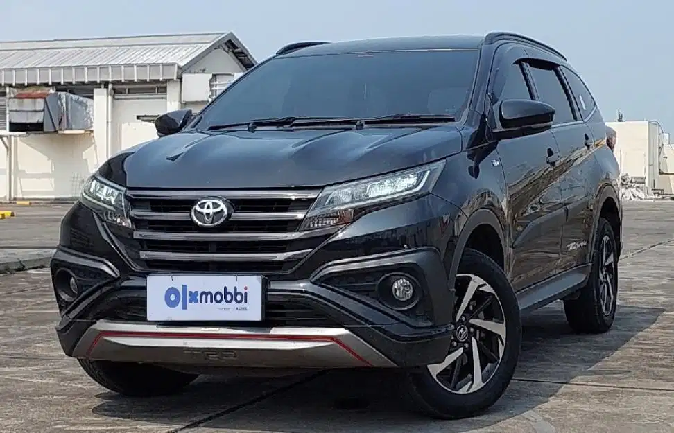 TDP 11 JT Toyota Rush 1.5 TRD Sportivo Bensin-AT Hitam 2019