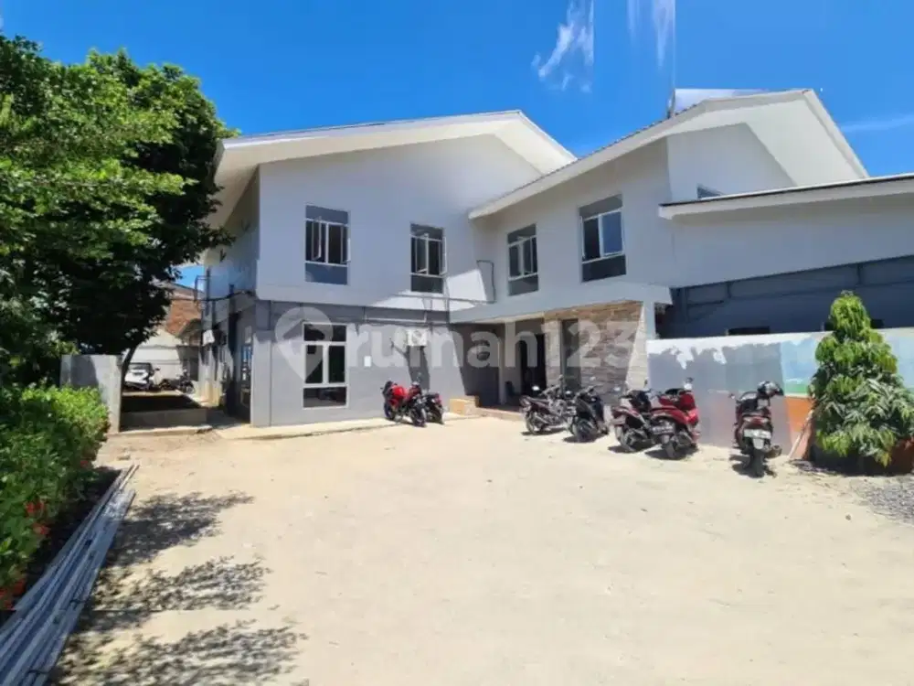 Gedung Ex Sekolah lokasi strategis Jl. Ruko Reni Jaya, RR 522