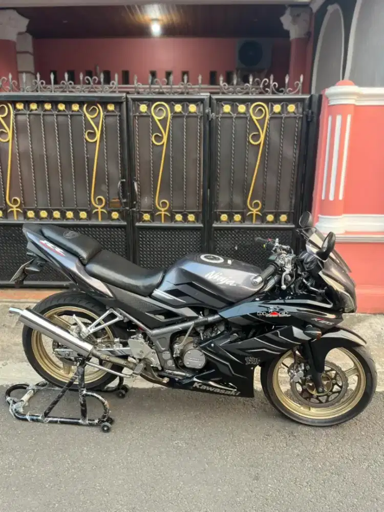 Kawasaki ninja rr 2015