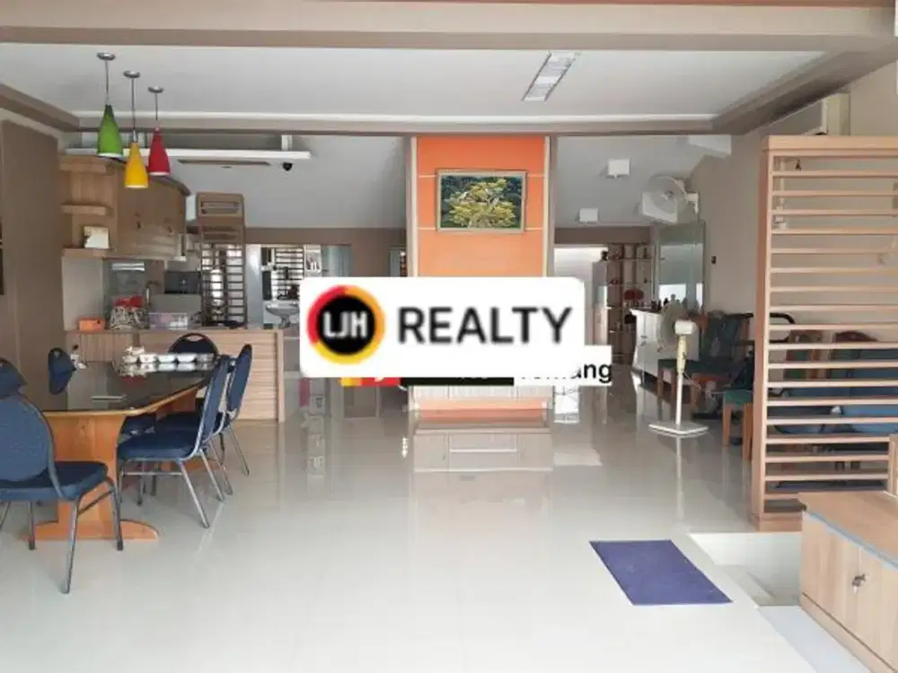 Di Jual Rumah 3 Lantai, bisa untuk Kantor, Tomang, Jakarta Barat