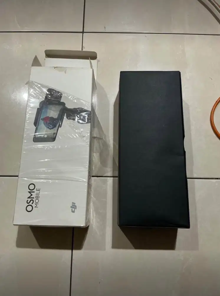 Dijual gimbal DJI Osmo Mobile