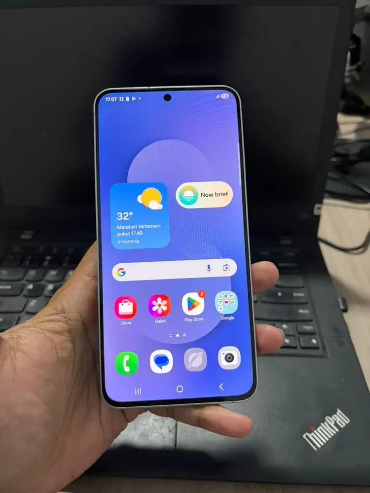 Samsung s25fe 256gb garansi on