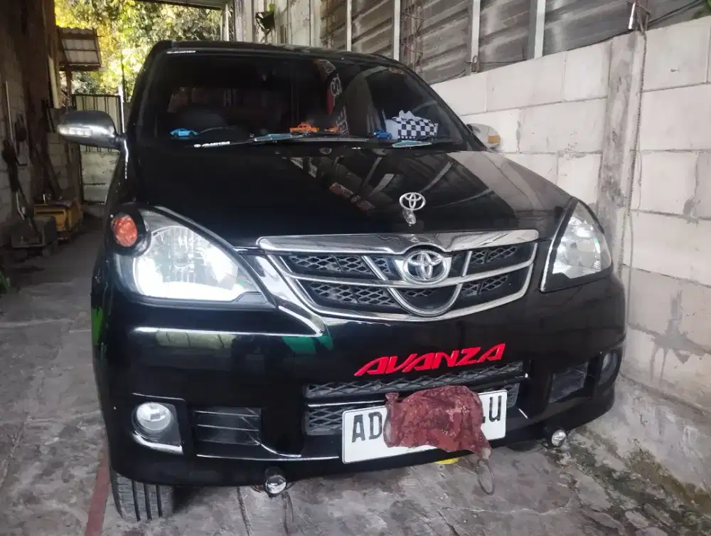 Bismillah Dijual Avanza 2011 metic