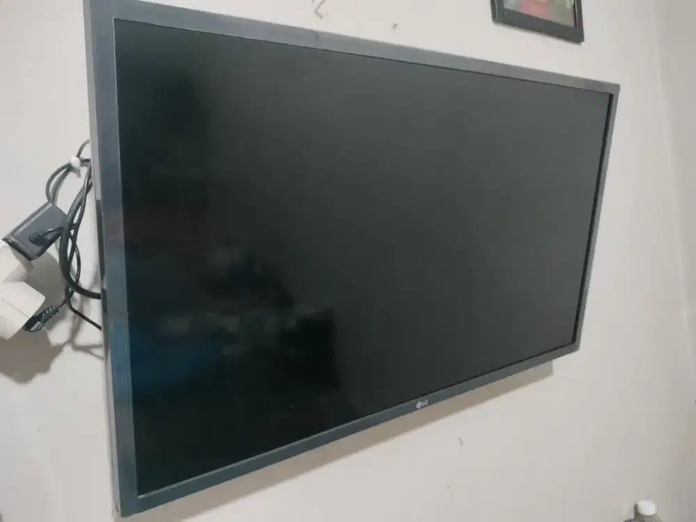 Dijual Smart TV merk LG 32 inch
