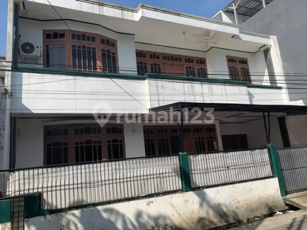 Rumah Bagus Dan Siap Huni di Jl. Sekolah, Kalideres, Js 292